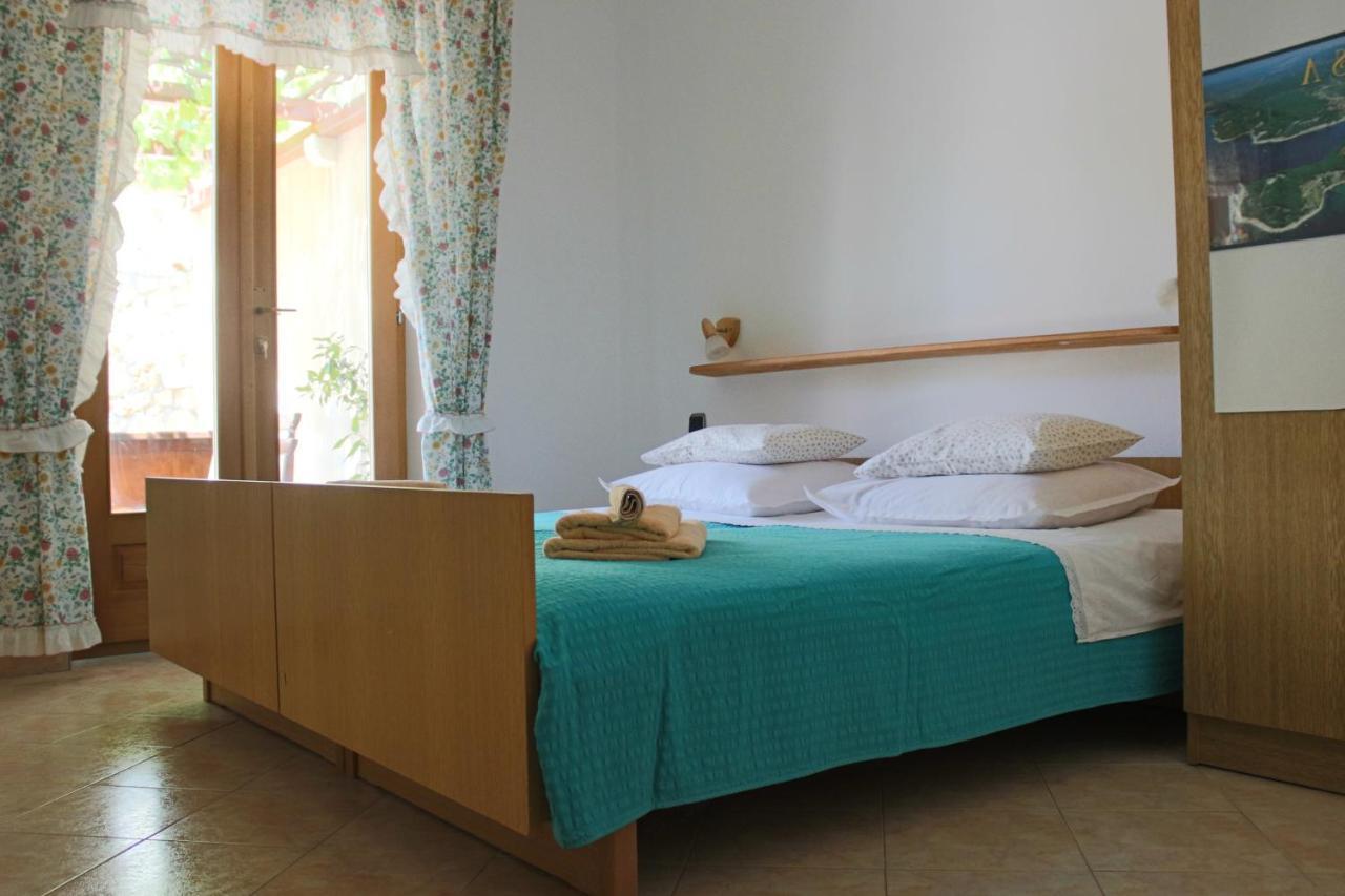 Seaside Secluded Apartments Zavala, Hvar - 15357 Jelsa  Buitenkant foto